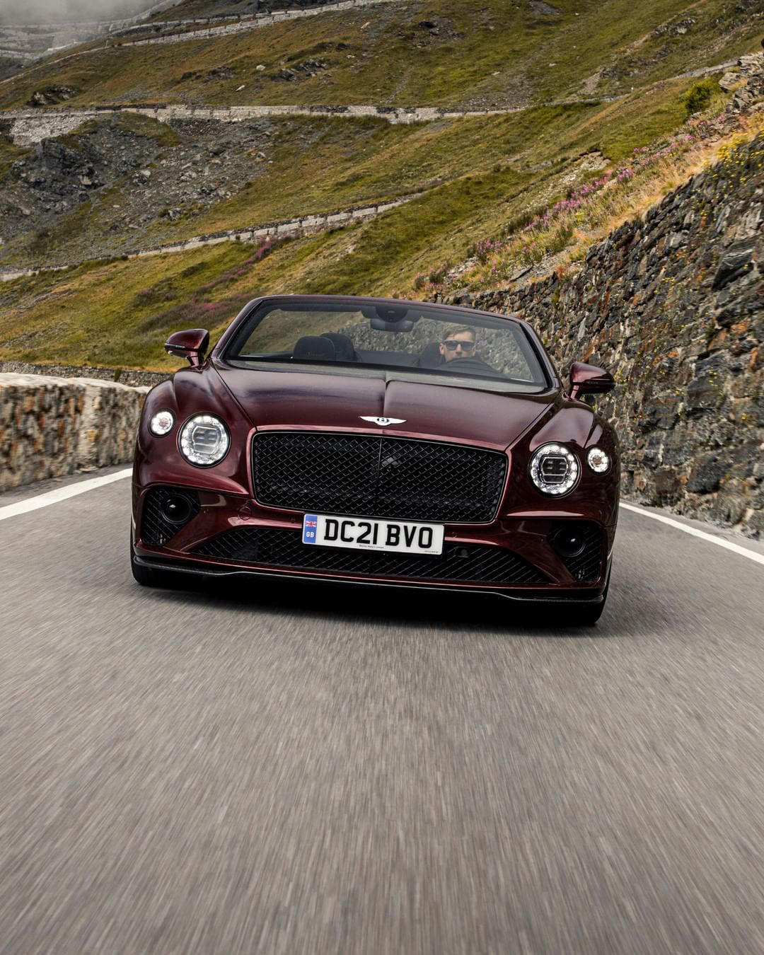 image  1 Bentley Motors - That one friend who looks good in every picture The #ContinentalGTC Speed
