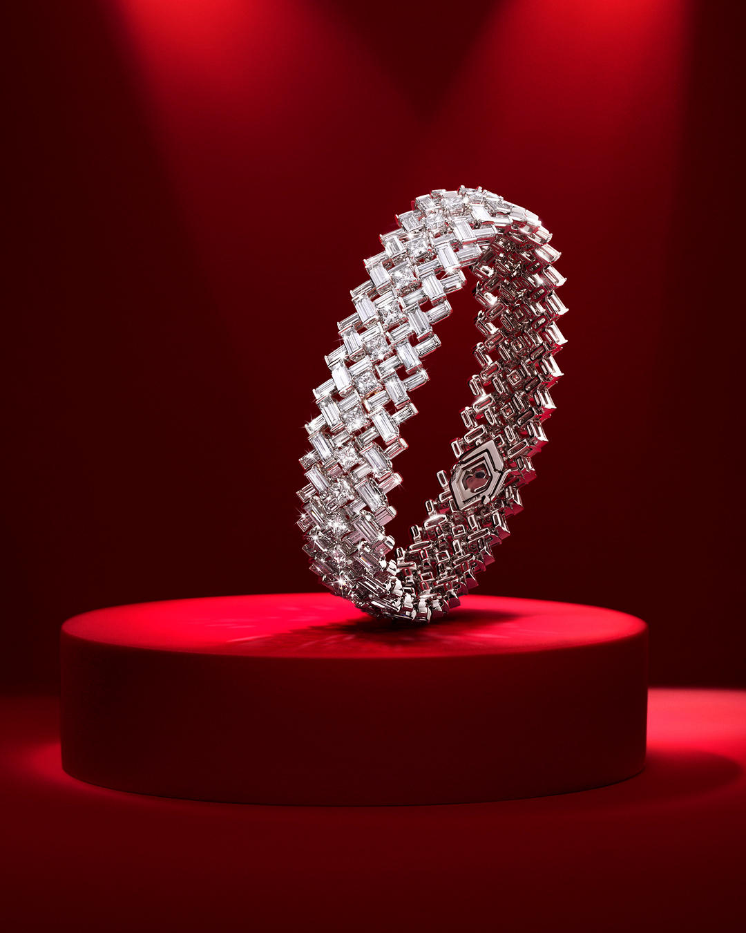 image  1 Cartier Official - Cartier's diamond gifts create achitectures of light with a dazzling charm