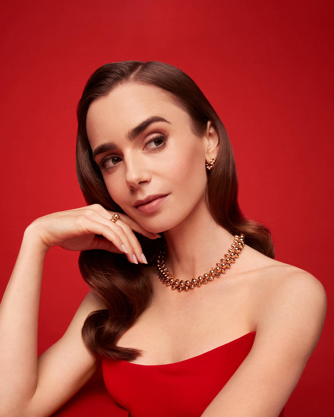 image  1 Cartier Official - Lily Collins shines in the refined duality of the #ClashdeCartier collection